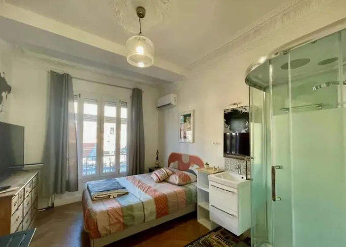 Les Chambres De Cedric Iconic Tram Gare Nice Ville Pour Personnes Calmes